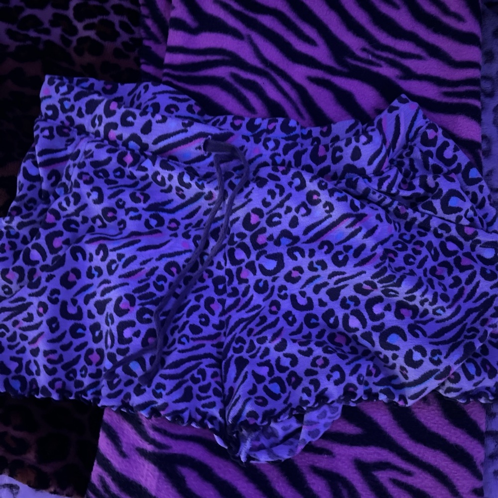 Secret Treasures Vibrant Purple Leopard Print Shorts